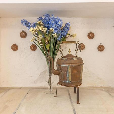 فيلا Courtyard With Pool راكالي المظهر الخارجي الصورة